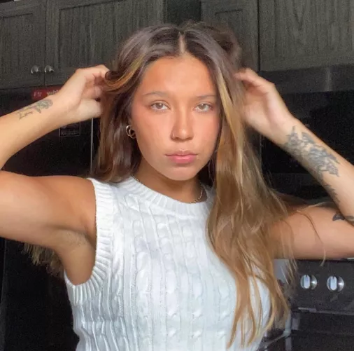 Jessie Barnaby has the perfect face to rub your sweaty cock all over by trapqt_xo