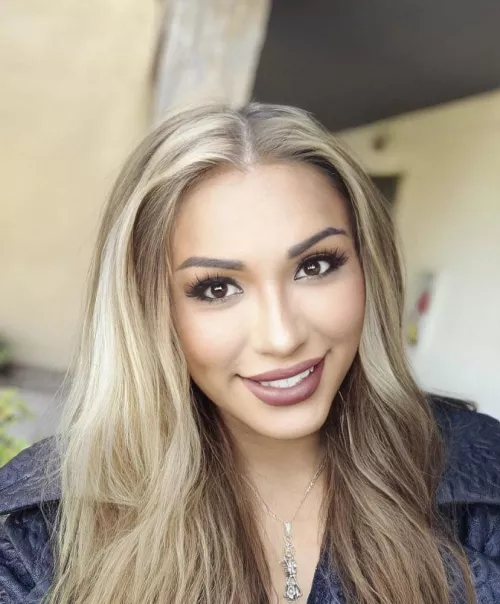 Jessy Dubai is just stunningly beautiful by RavnAhriman2