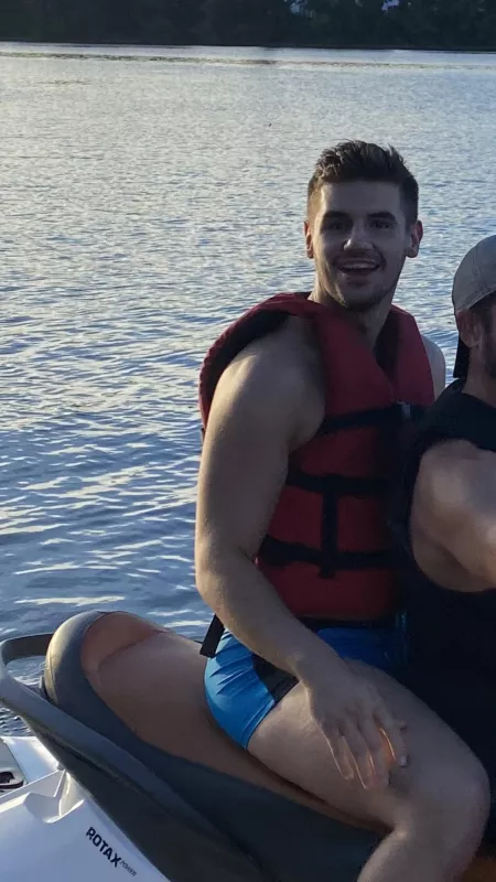 Jet skis are so much fun by TheBoondocksz1998