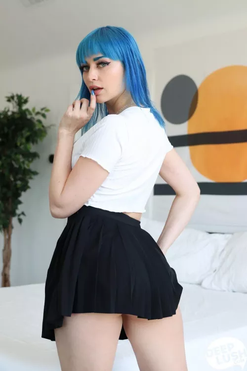 Jewelz Blu by snipke