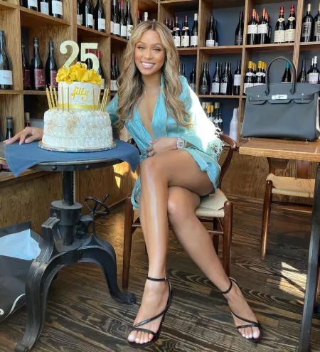 Jilly Anais by BigJuice025