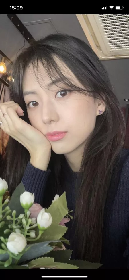 Jisoo Sister by leftb0bb