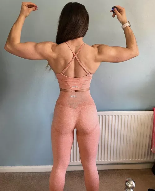 @jlc_lifts thick back by creamycawk