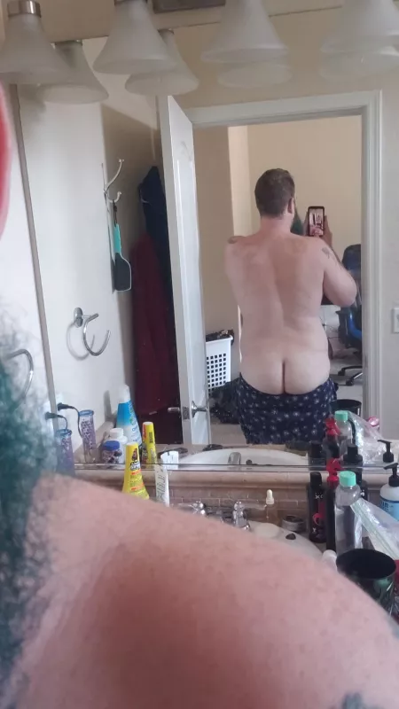 Jock/fit wanted for plumbing work. by Hatchetwolf