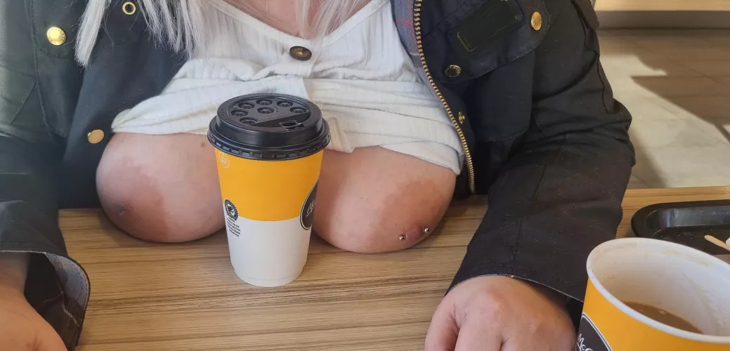 Join me (f)or a McDonald's? 🥰😍😘 (NSFW) by charlieteddy