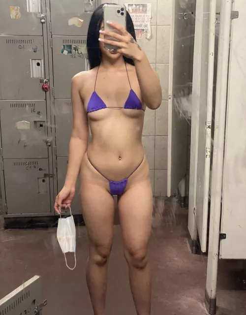 Join me for a swim? by xomiarose1