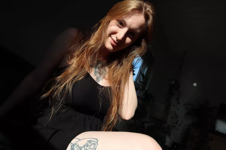 Join me if you’re tired of the „standard reddit bitches“ too..😘 by peep_resistance