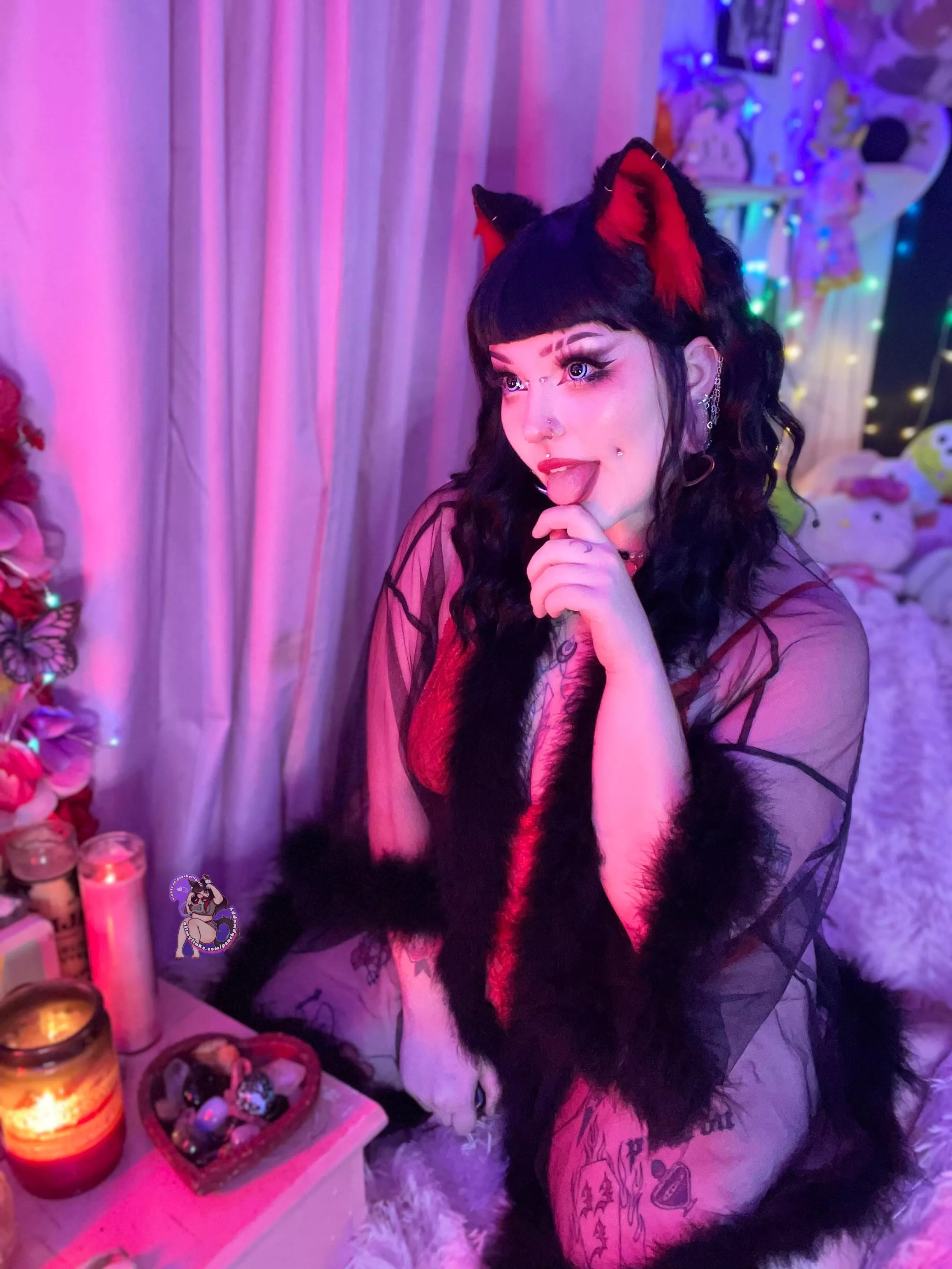 Join me in paradise? 🌹 posted by peachylilgirll