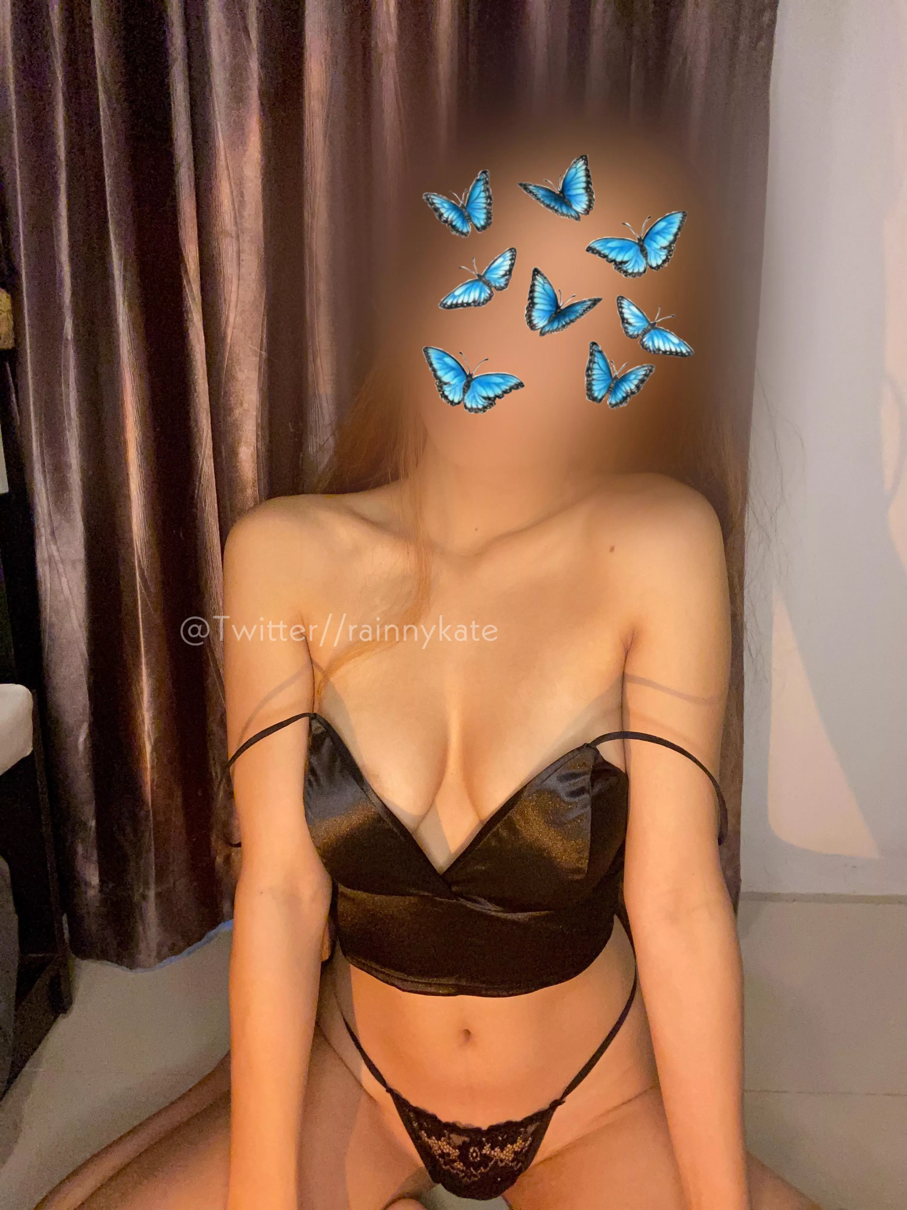 Join me on link in comment 😘 posted by Rainnynykate