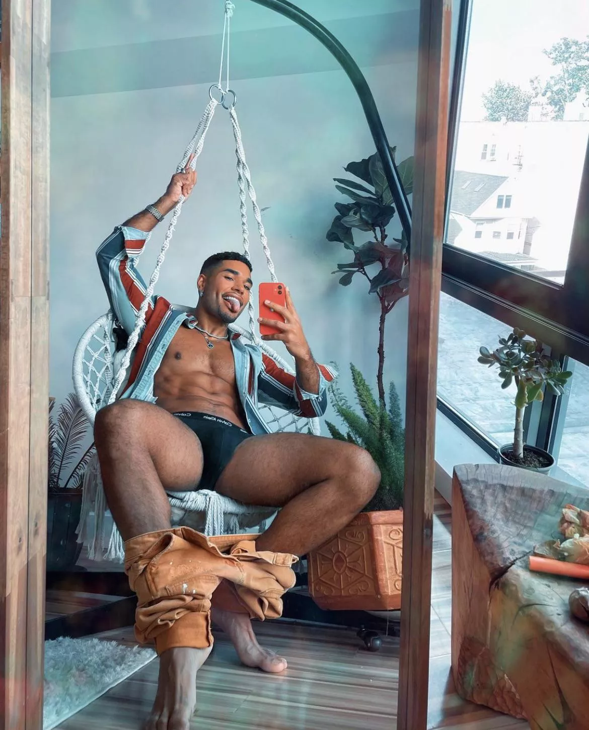Jozea and his bulge chilling in a swing 😍😍😍 posted by SnooPredictions2424