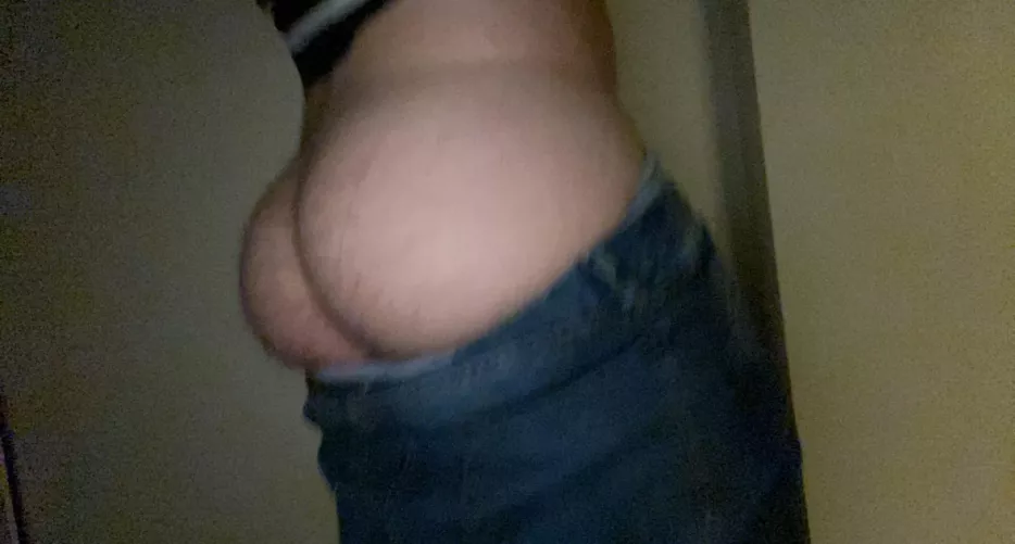 Juicy ass? (19) by Swe_Student