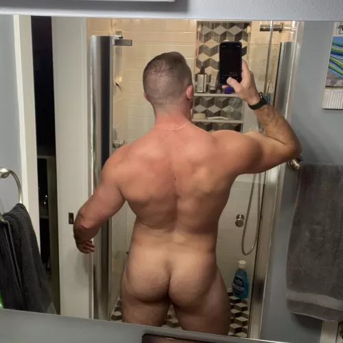 juicy by muscle_stache