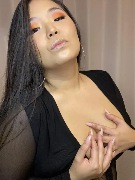 Juicy lips👄Juicy everything 😜🤪 by Maiko_Moon