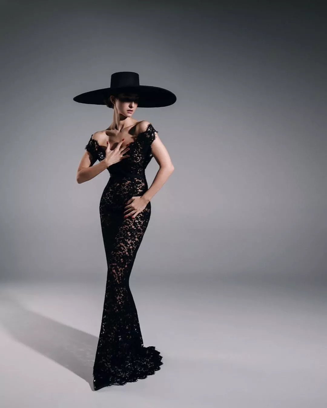 Julia Mazurik posted by BOOOOOOOBIES