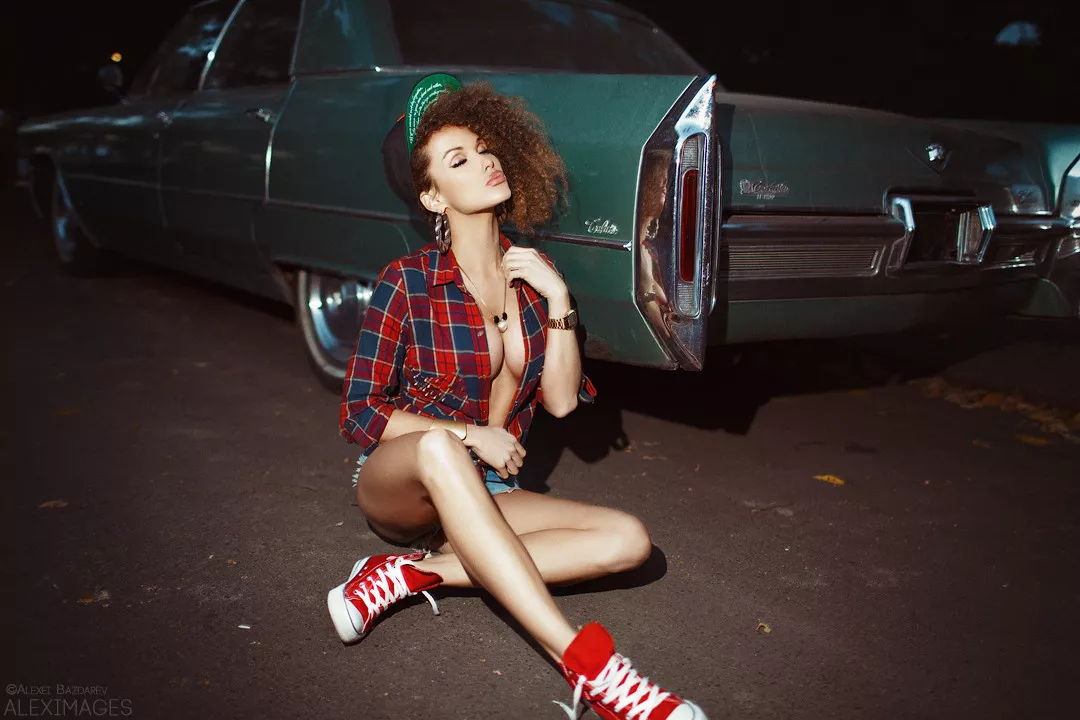 julie jolie posted by iMakeSense