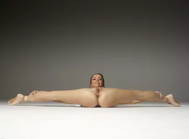 Julietta - Extreme Ballet by novamr