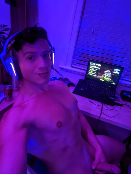 Jump on and let's play, which controller you got? 😏🍆 🎮 by throw-awave