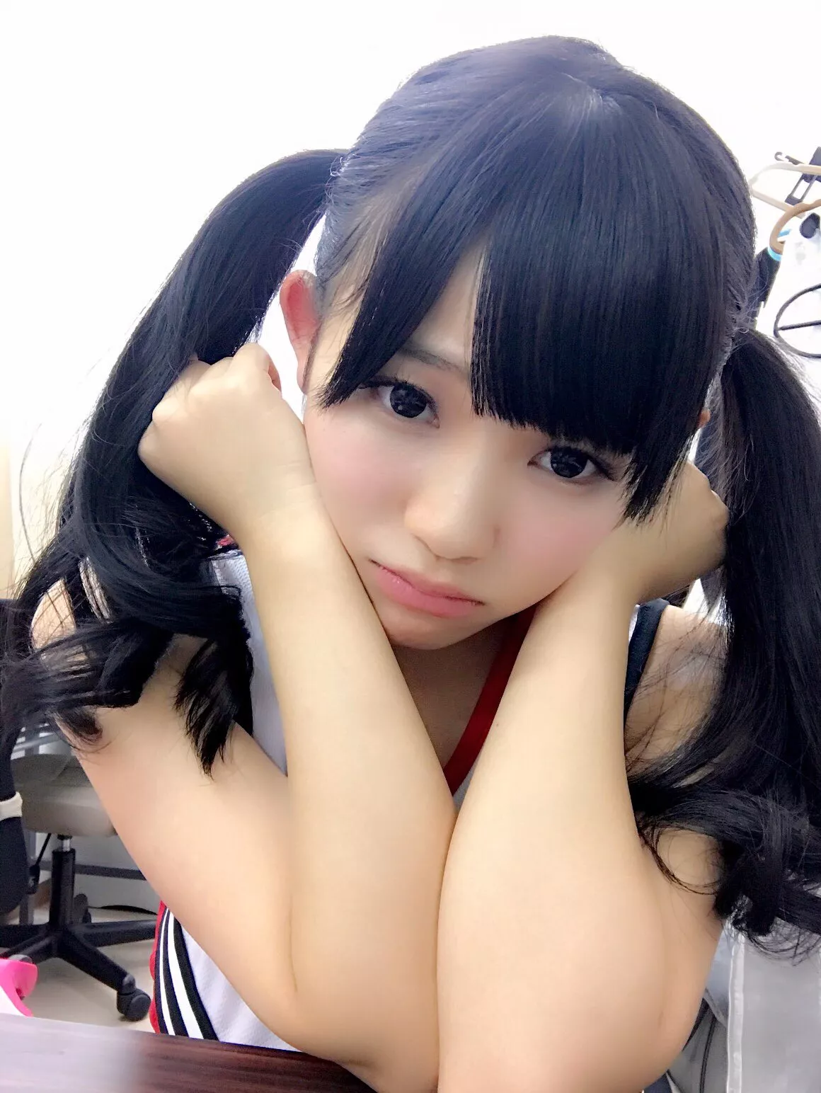 Jun Pouts posted by vidsonly