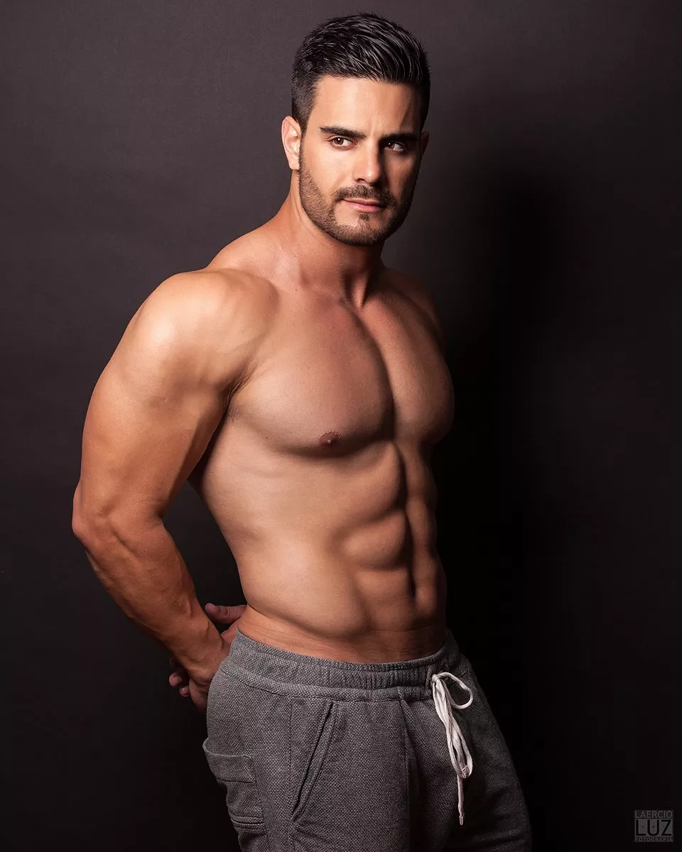 Junior Haikel (IG @juniorhaikel) posted by 339pm