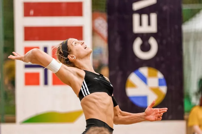 ..just... by waiting4anothershoe