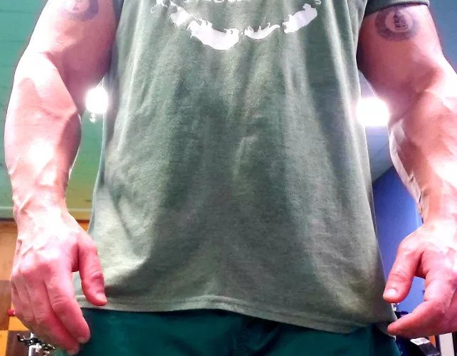 Just a bit of a pump... by Erik_Thicke