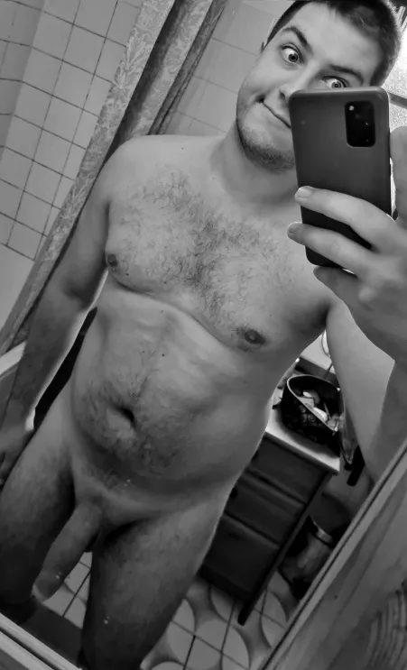 Just a bit overgrown and a bit freshly single [M]23, 6'7, 250lbs by Taboopulale