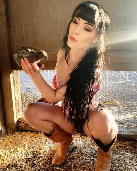 Just a couple of chics chilling in the coup by JasmineCallipygian