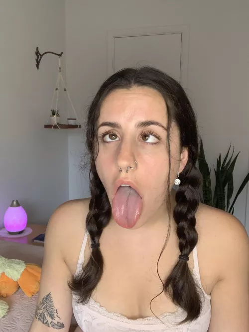 just a cum hungry slut 💦 by _daisie