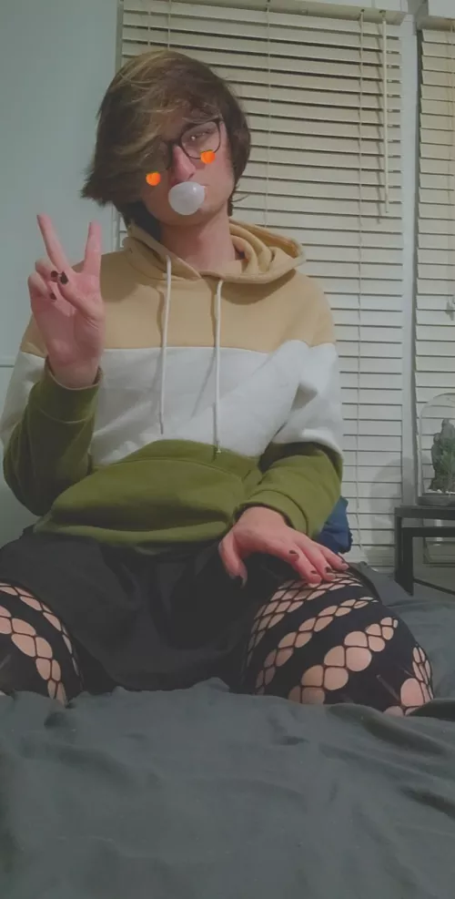 Just a dummy chewing some gum by BurntToast15xx