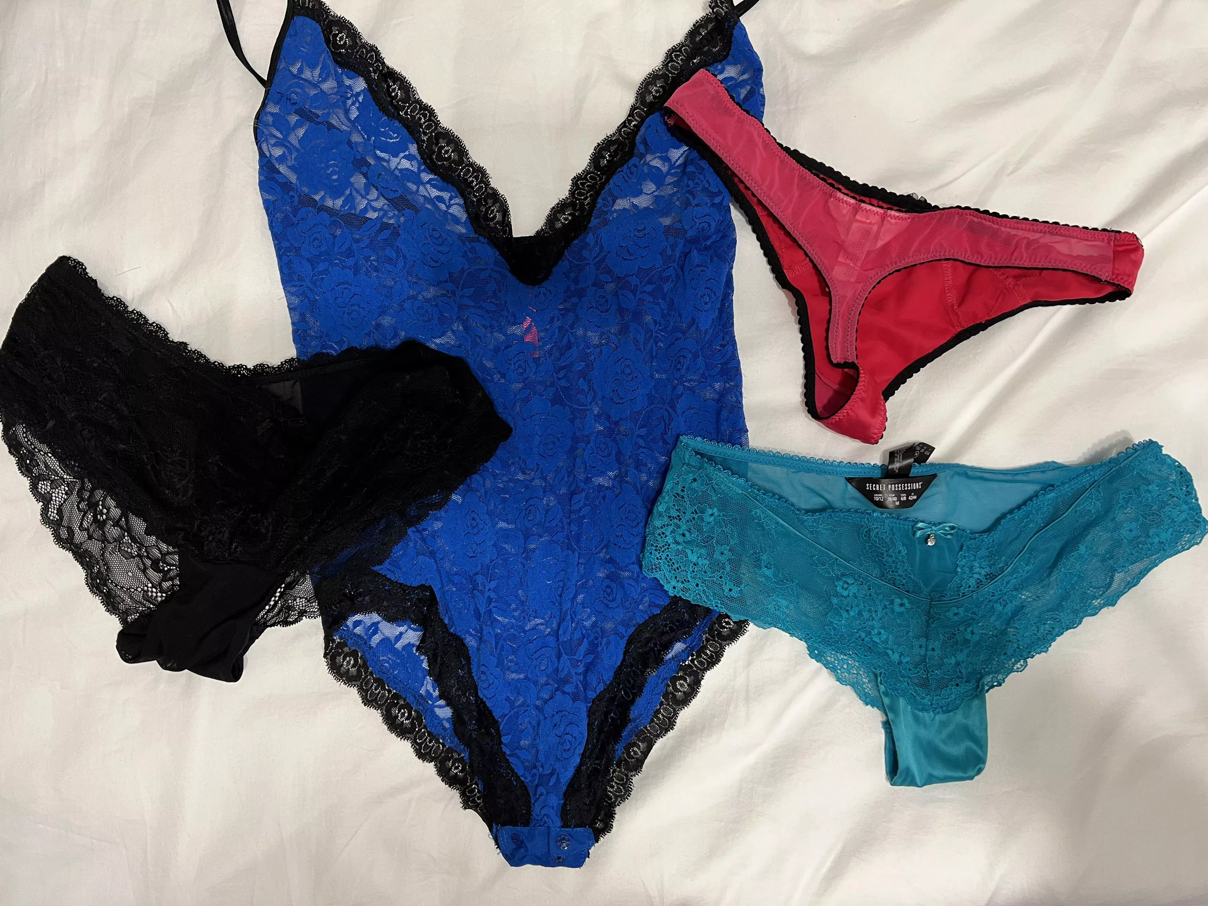 Just a few from my sisters collection that she left at home while she’s at university posted by brownsaucetime