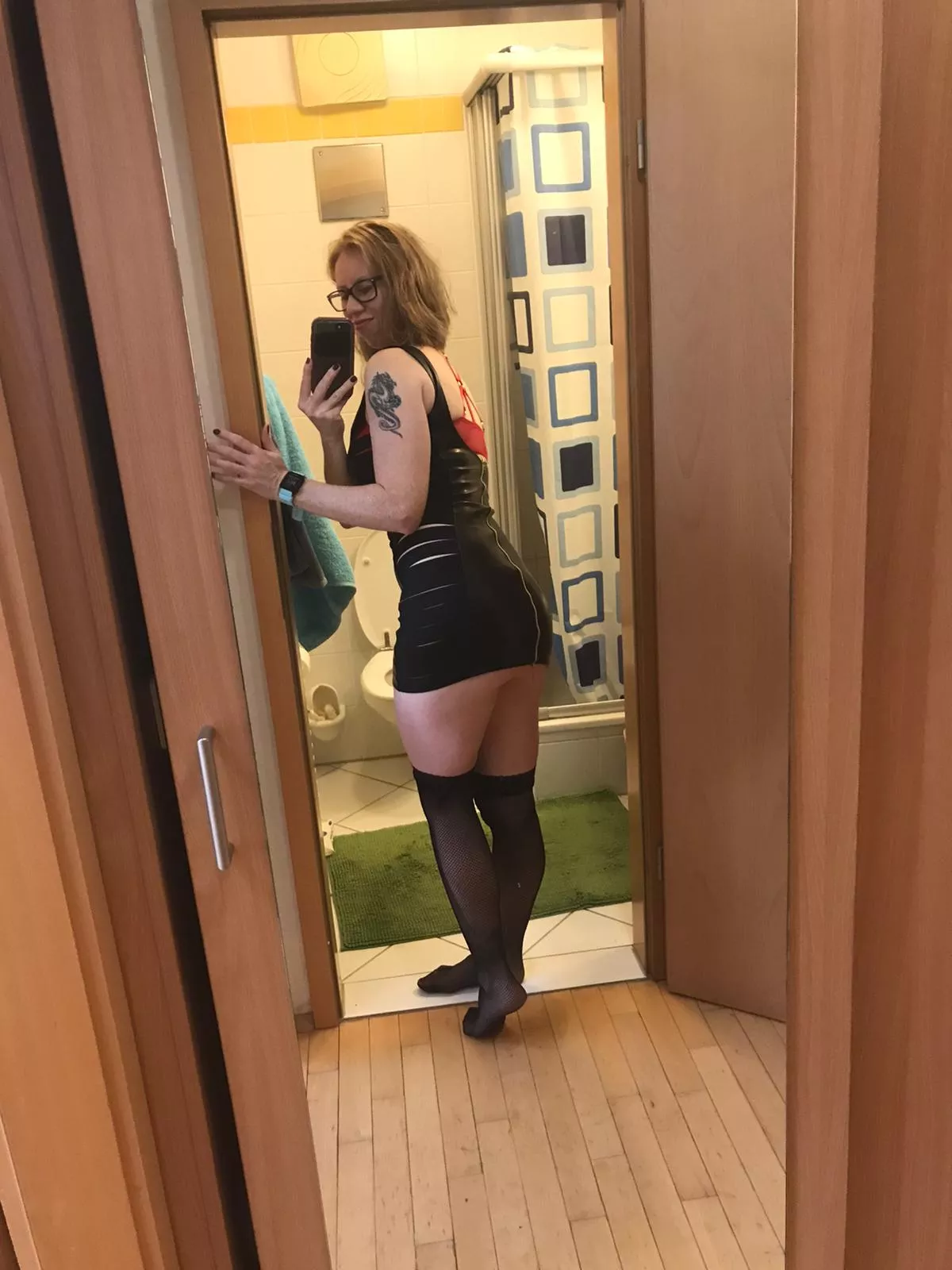 just a girl in some socks posted by georgepauljohnringo