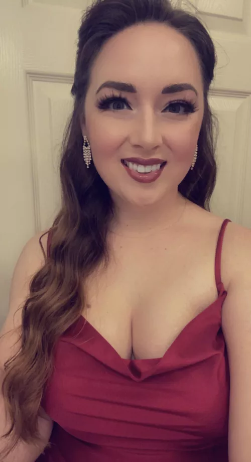 Just a hint 💋 by whimsical-and-witchy