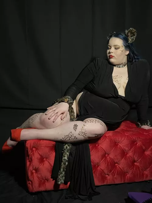 Just a Horny little leopard looking to make your 🍆 hard is it working? 😈👅 come play by Mavenbabyy