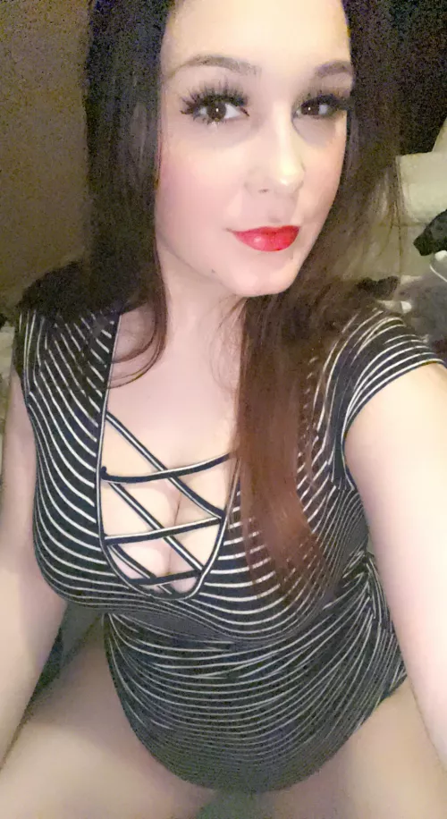 Just a hot mama 😛 by Pregnantgoddess20