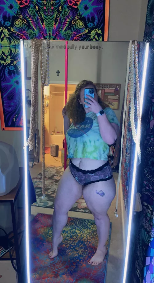 Just a lil bit by yasscinnamonspice