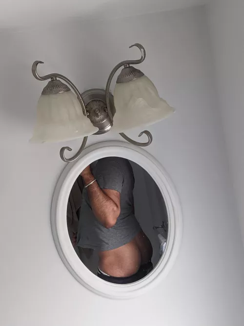 Just a lil booty by ragnarvix