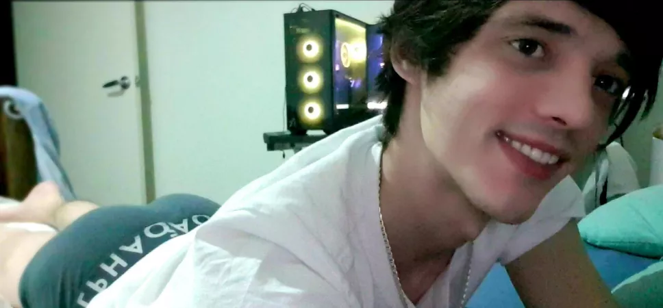 Just a lil butt shot 🥴 by Izzynethers