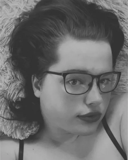 Just a lil selfie🖤 by HaydenNoel2