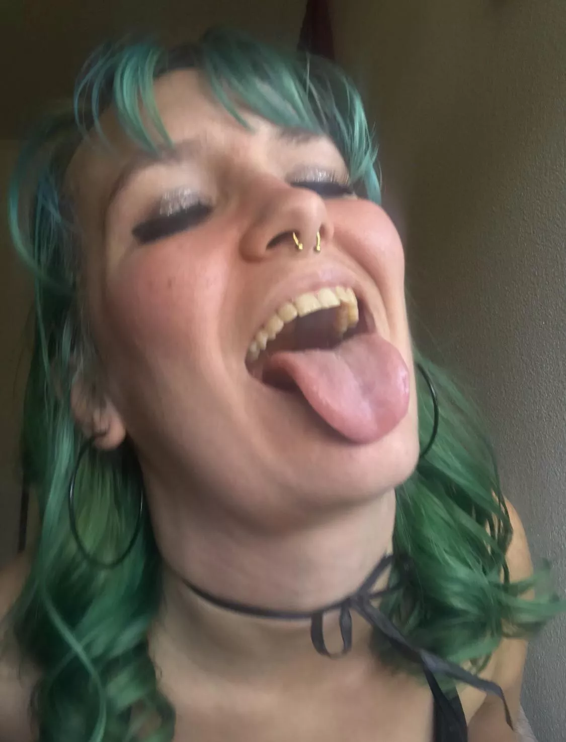 Just a little goth donut, asking to be glazed posted by Evie_Nixx