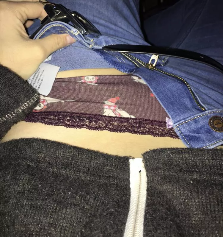 Just a little peek. posted by jay2theizzo66