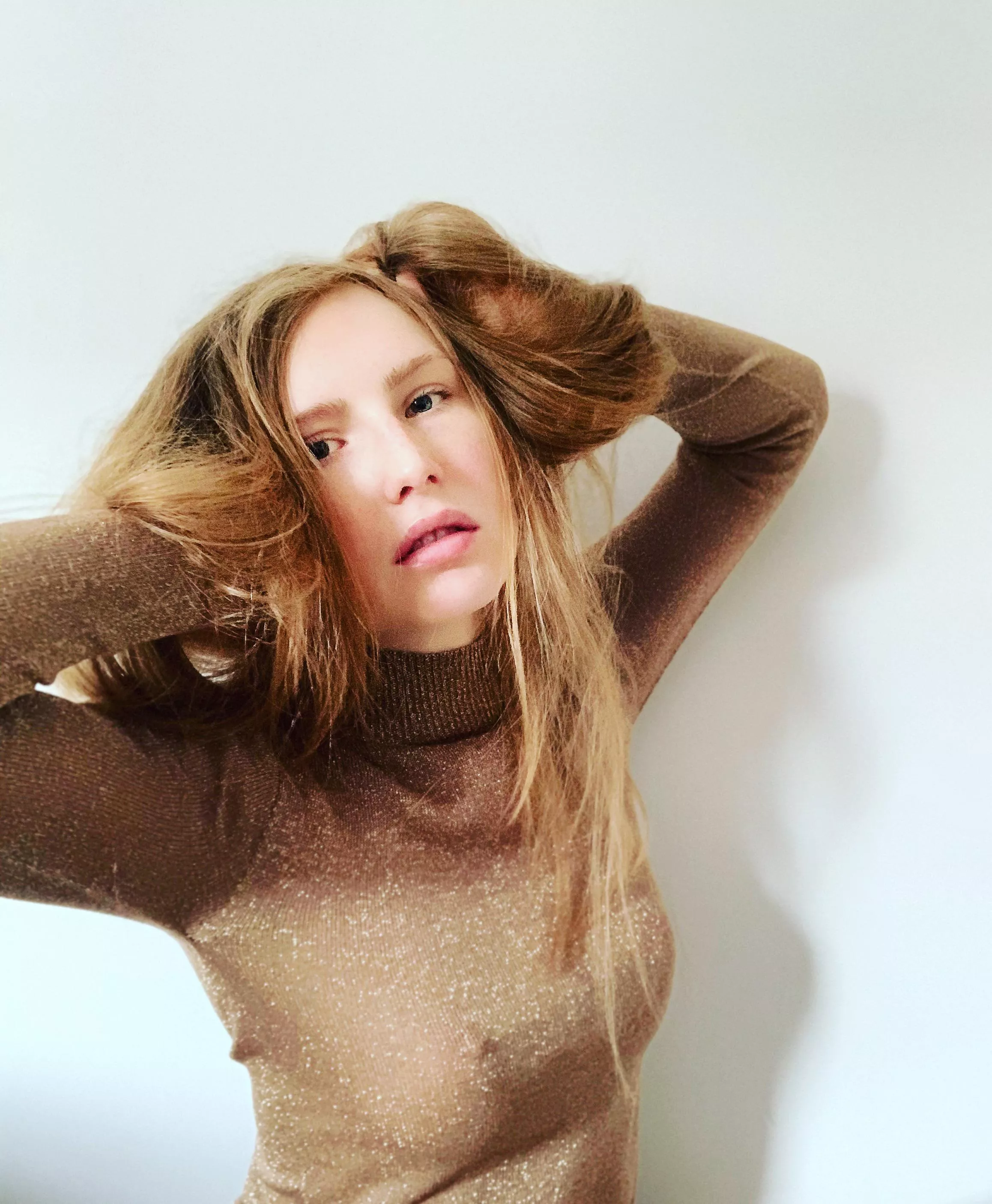 Just a little tease 😇 posted by berryme_