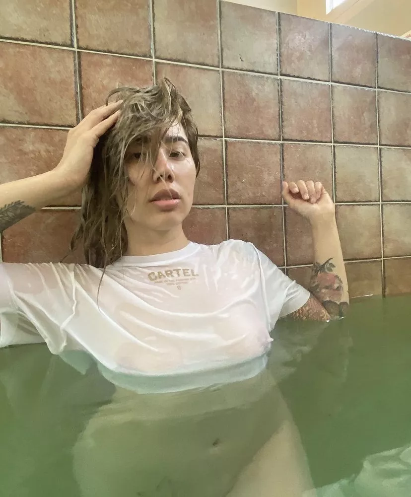 Just a little wet posted by Loveginaworldd