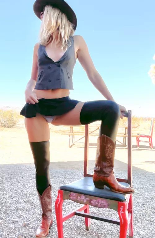 Just a mature mom and her thigh highs by sojourncouple