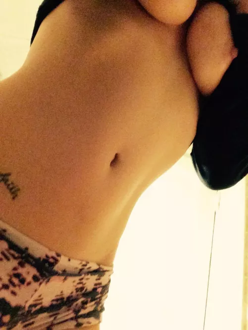 Just a peak for you. by munchin290