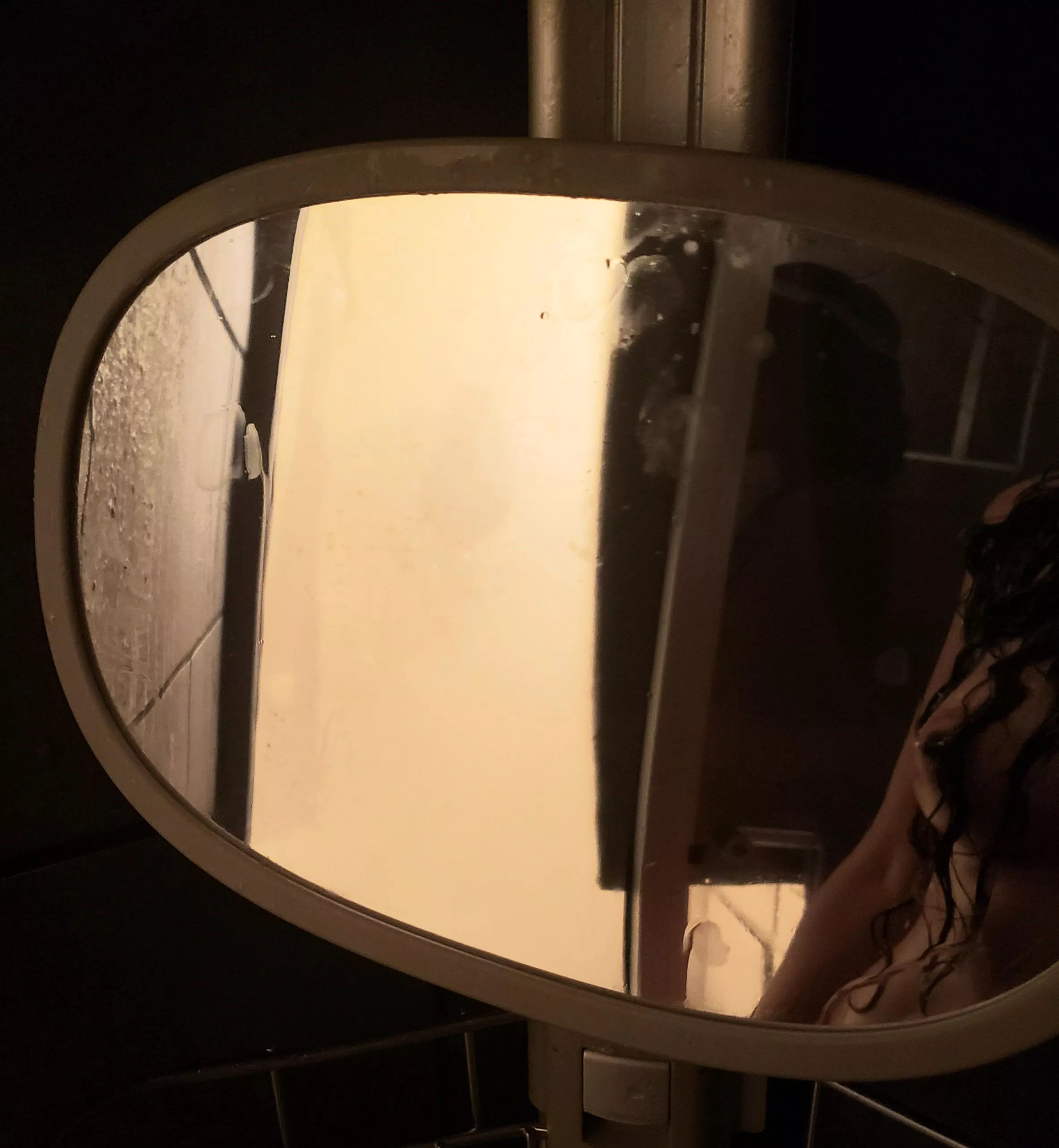 Just a Peek posted by sinkers_whim