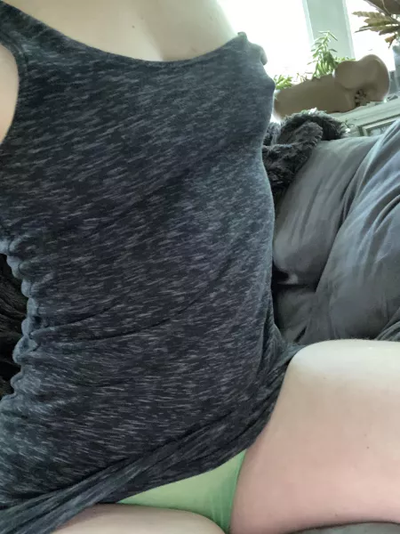 Just a peek 👁 by FuzzyBeeBum