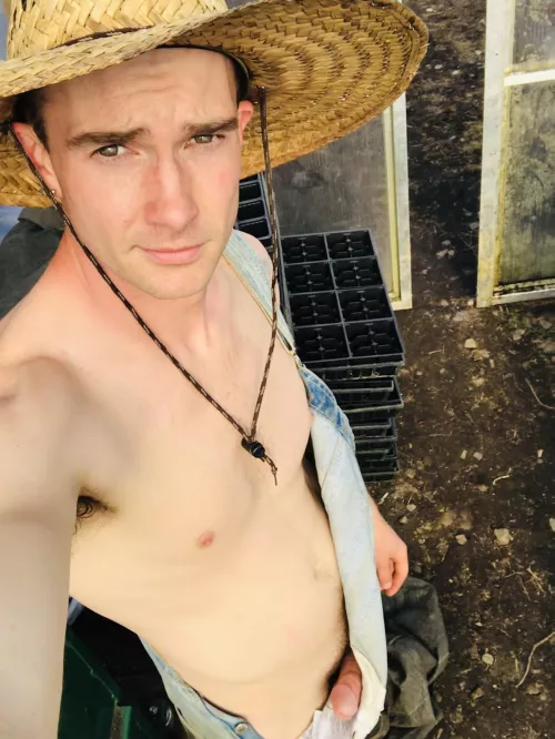 Just a peek by farmgay92