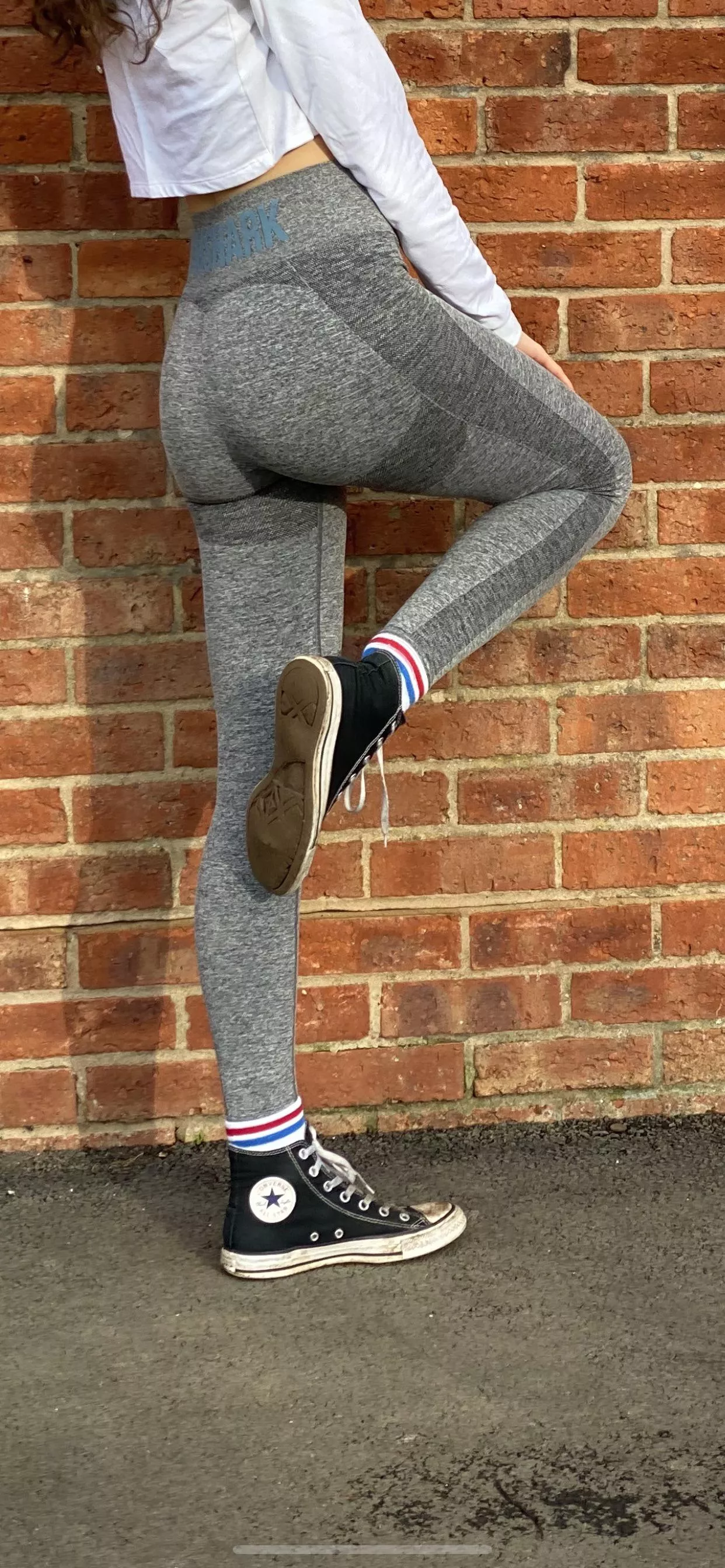 Just a petite girl trying to grow her ass 😉 posted by darcylee24_