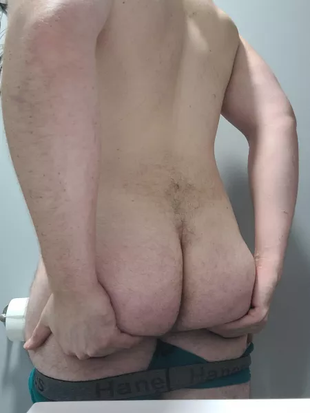 Just a preview of what can show up in your dms;) by mr_dadbod8