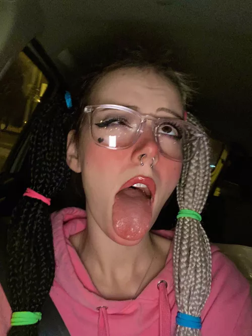 Just a quick one in the car for you by angelisstic_